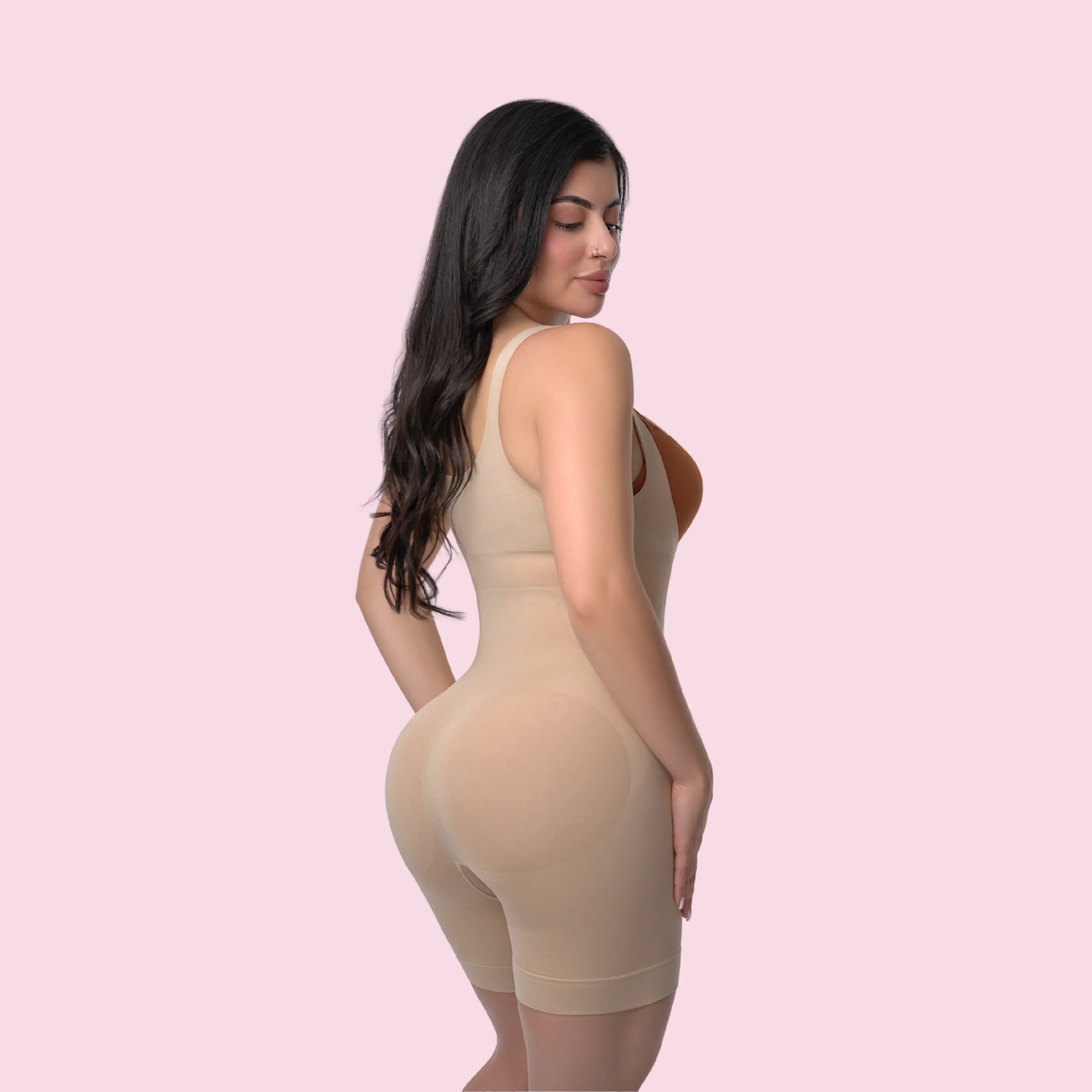 Do Mid-Thigh Fajas Help Prevent Thigh Chafing?