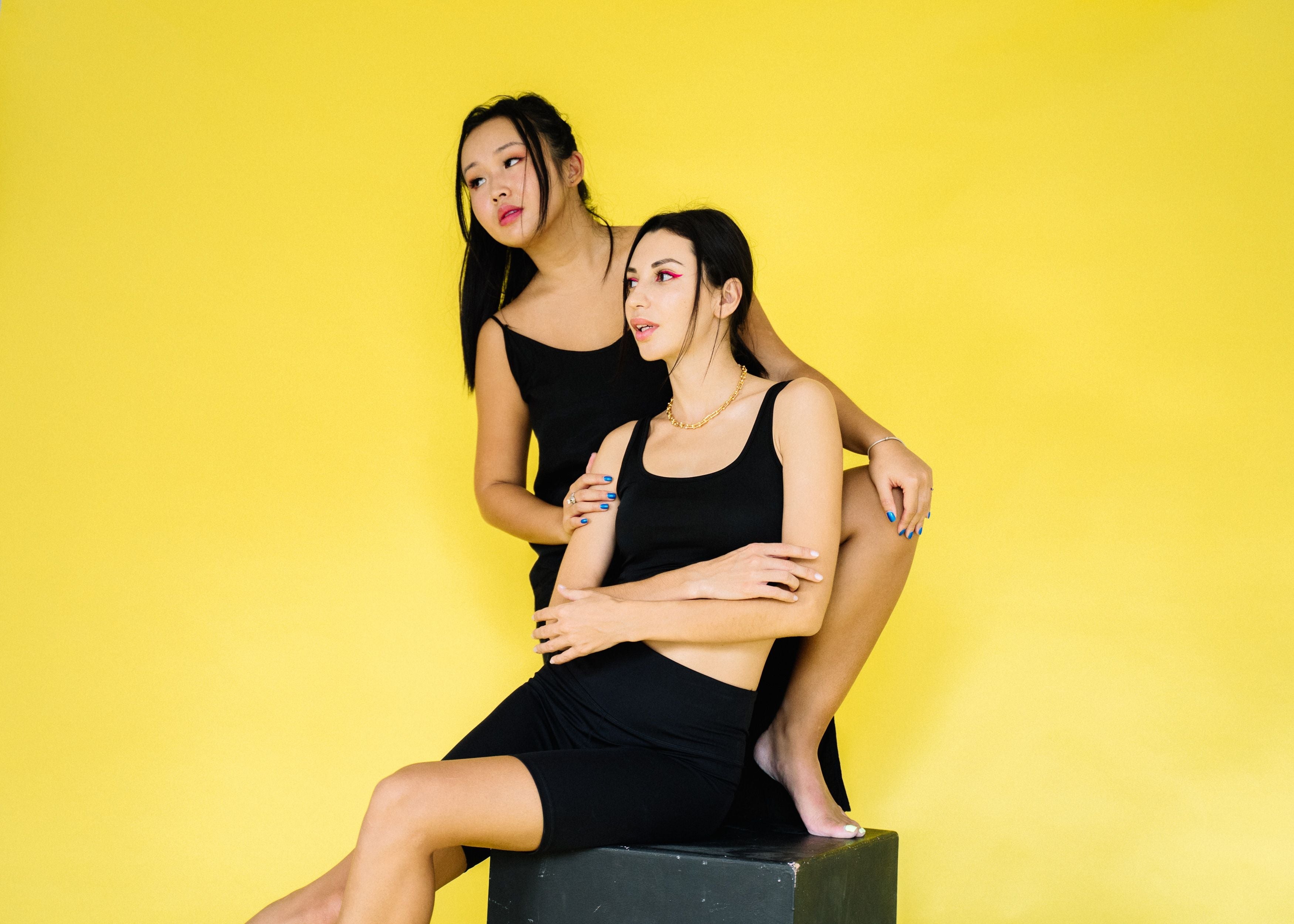 Can Seamless Shorts Help Create a Smoother Silhouette Under Leggings?