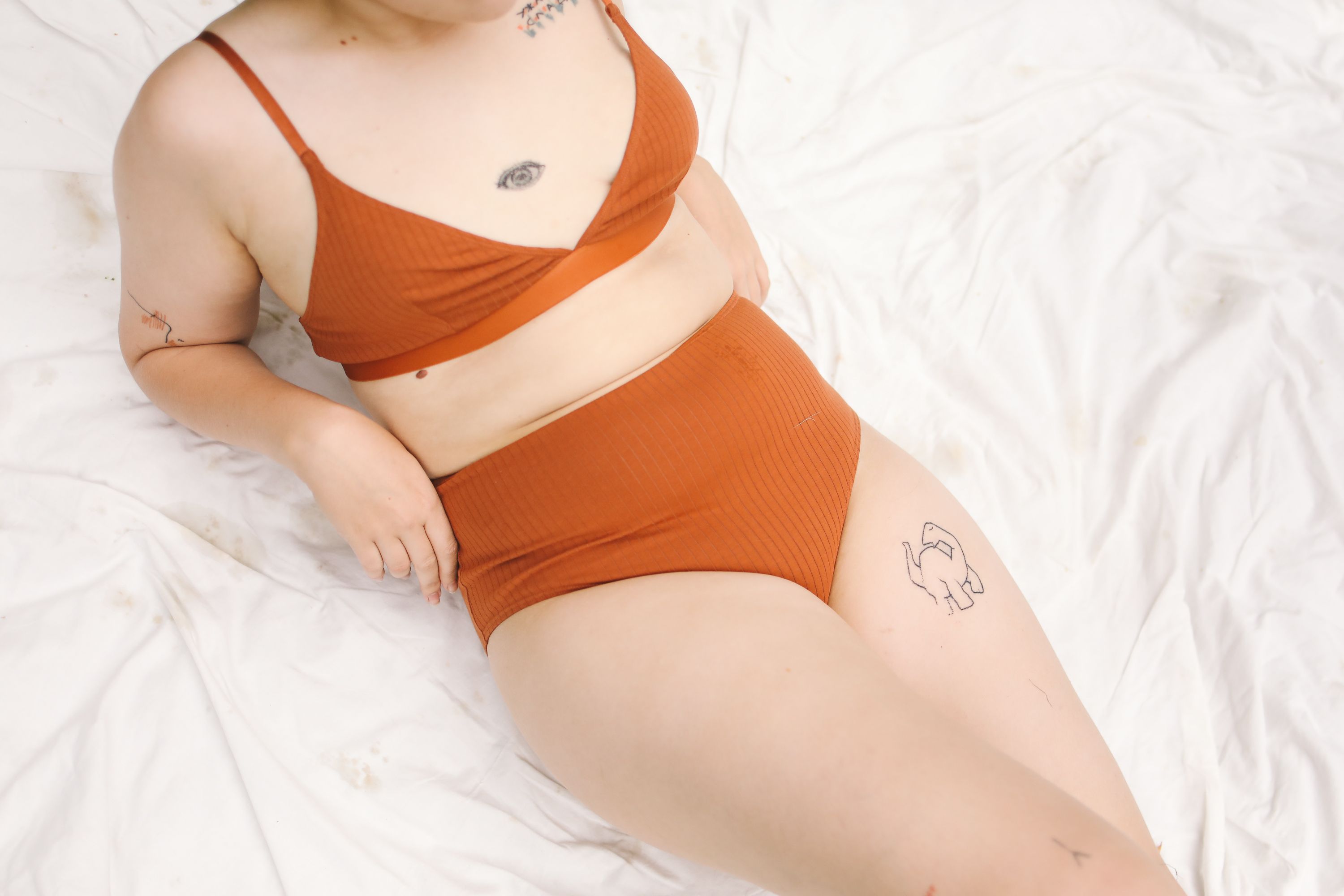 What Are the Benefits of Wearing High-Waisted Briefs?
