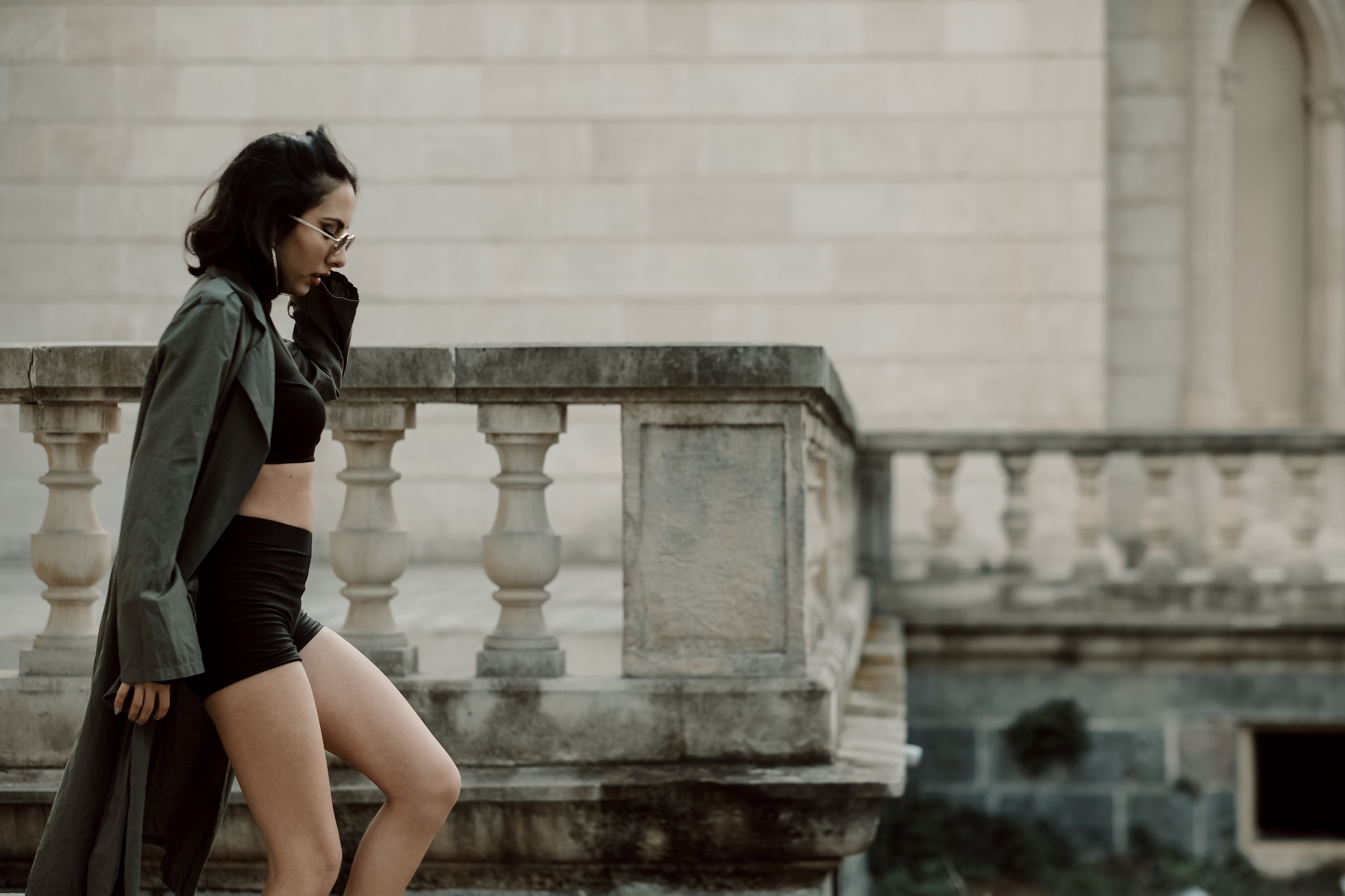 Can Seamless Shorts Solve the Biggest Problems Women Face When Wearing Summer Dresses?