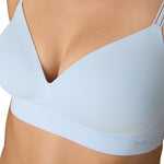 Maidenform Women's Wireless Bra, Barely There No-Show Bra for Women, Full Coverage, Convertible Straps